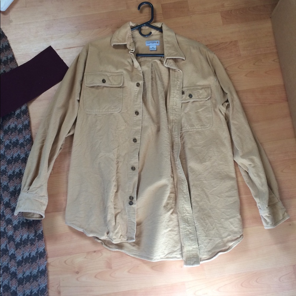 Carhartt shirt size medium
